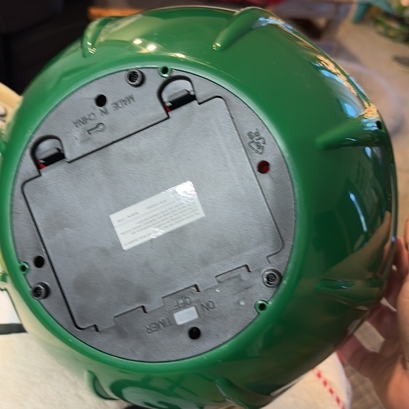 NEW Mr. Christmas 24" Decorative Outdoor COLOR MORPHING Blow Mold Bubble Light - Picture 9 of 10